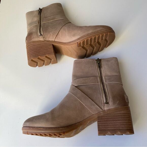 SOREL Women's Cate Buckle Bootie leather size 7 - Picture 6 of 12